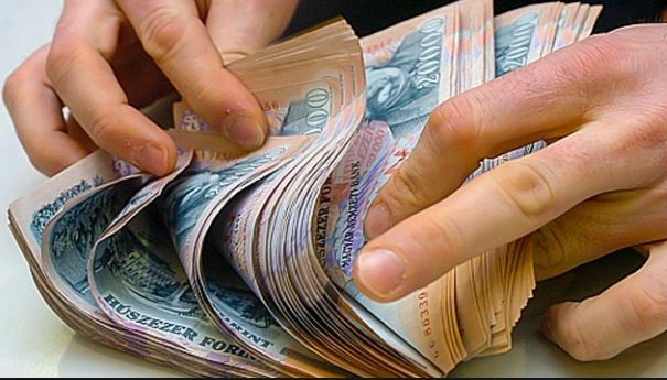 10 visszataszító és rettenetes meló, ami busásan jól fizet: te elvállalnád valamelyiket?