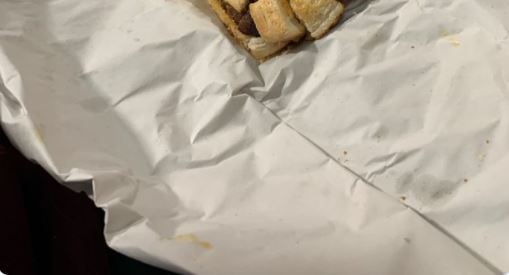 Egy halom apróval fizette ki a férfi a reggelit, a pékség alkalmazottai ötletes bosszút álltak